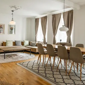  Apartment Nyhavn - Luxurious 3-4 Bedroom